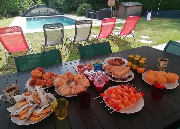 Holiday home Cocottes & Colibri Chatellerault